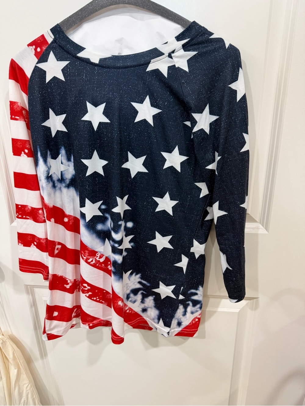 Light Gray Women's Top with Navy Edge